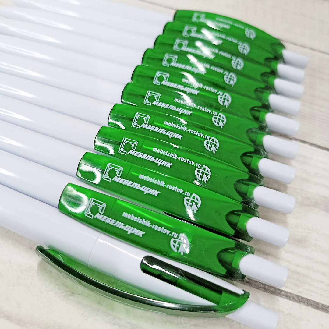 Фирменные пластиковые ручки с логотипом